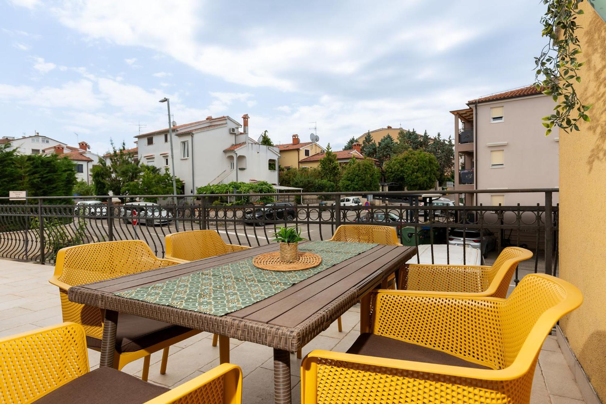 Apartment Mare Porec Esterno foto